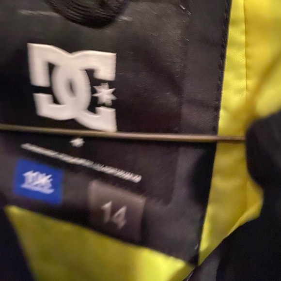 Dc waterproof jacket - Picture 2 of 3